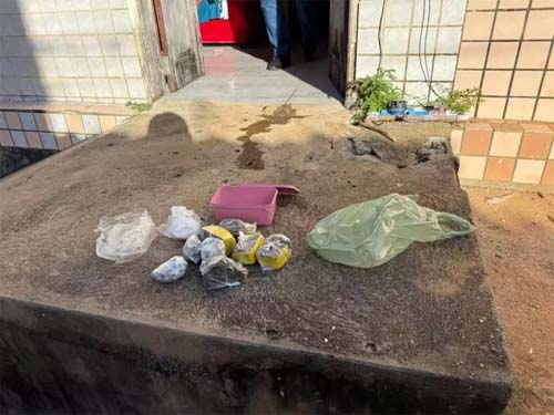 Acusado de homicídio é preso após ser flagrado com maconha e cocaína