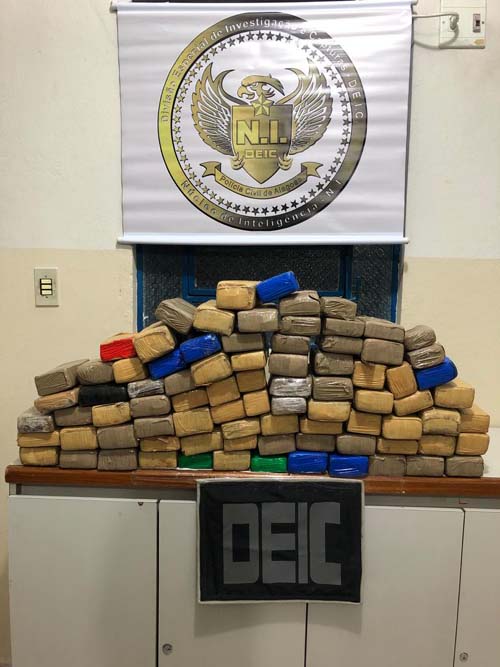 Homem flagrado transportando 62Kg de maconha é preso em Maceió