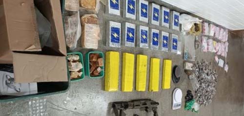 PM apreende cerca de 32 kg de drogas em Luís Eduardo Magalhães e Feira de Santana na Bahia