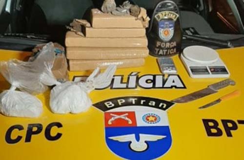 BPTran apreende quase sete quilos de drogas em casa abandonada em Maceió