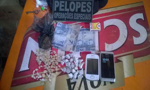 Polícia Militar apreende crack e maconha em Branquinha