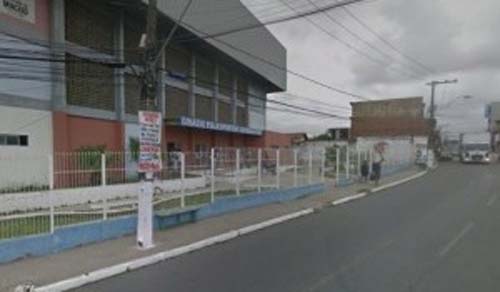 PM prende suspeito de tráfico que escondeu droga em telhado de casa