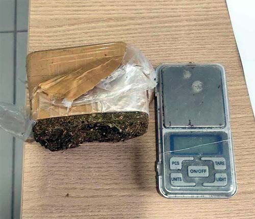 Polícia apreende drogas colocadas em hidrante na UFAL