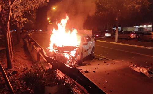 Dois homens morrem após grave acidente na Avenida Durval de Góes Monteiro