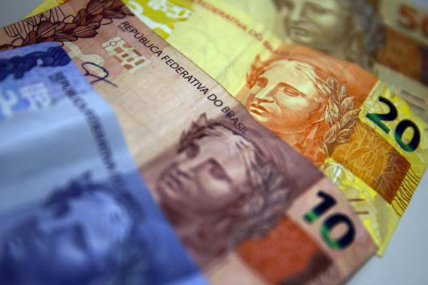 Captação líquida da poupança caiu 65,2% no ano passado