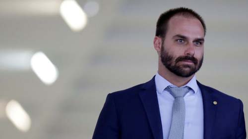 'Brasil está metendo os pés pelas mãos' com a China, diz ex-embaixador em Pequim após nova polêmica de Eduardo Bolsonaro