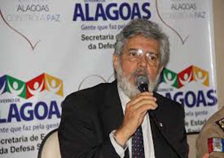 Eduardo Tavares deixa o governo para ser candidato em outubro