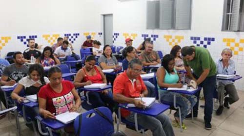 Seduc divulga escolas e professores credenciados para o programa Vem que Dá Tempo