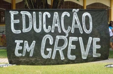 Professores da Ufal devem aderir à paralisação