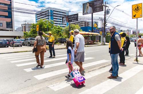 Ação de educação em escolas busca conscientizar pais e alunos para boas práticas no trânsito