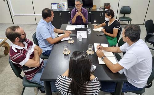 Emater e Conab discutem projeto de pesquisa de preços de produtos da agricultura familiar