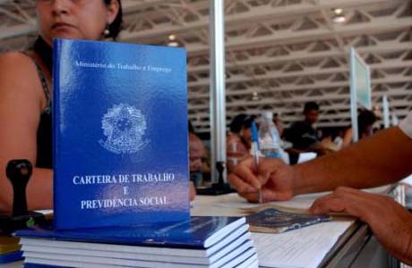 Sine oferece vagas de emprego em Maceió 