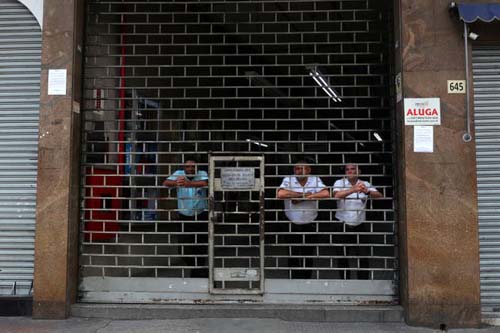 Governo anuncia crédito de R$ 40 bi para funcionários de pequenas e médias empresas