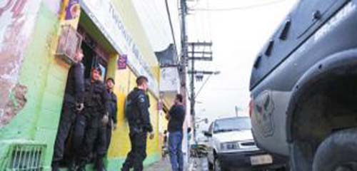 Morre no HGE agente penitenciário baleado em bar no Centro