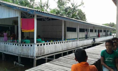 Mapa mostra que cidades mais pobres sofrerão mais os efeitos do abandono escolar nos próximos anos