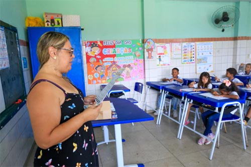 Pré-matrícula de novatos na rede estadual começa dia 1º de dezembro