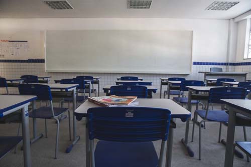 Escolas públicas podem perder quase R$ 16 bilhões do Fundeb, caso Senado aprove incluir repasses para instituições filantrópicas e religiosas