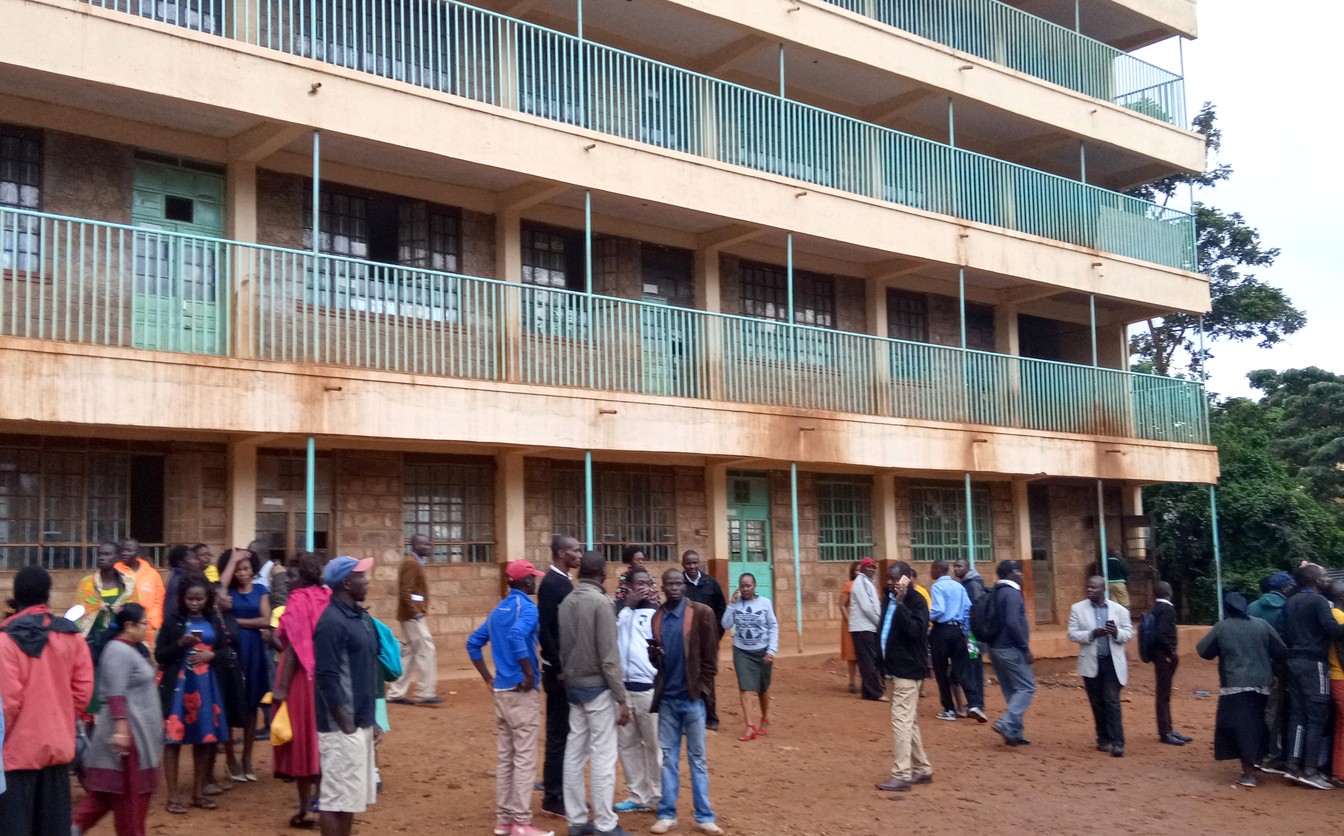 Crianças morrem pisoteadas em tumulto em escola no Quênia
