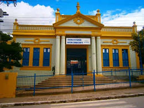 Escola Estadual Rocha Cavalcanti - 91 anos contribuindo com a educação alagoana