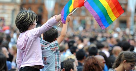 Escolas do Reino Unido incluem temas LGBT+ nas aulas de educação sexual