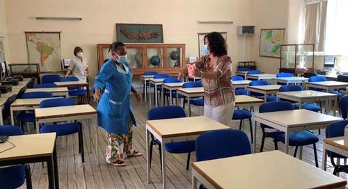 Países europeus mantêm lockdown, mas evitam fechar escolas