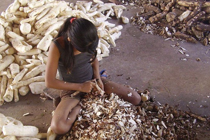 Cai número de crianças e adolescentes em situação de trabalho infantil