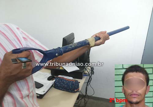 PELOPES do 2º BPM após denuncia através de 181 prende homem que adaptou uma pá para servir como espingarda