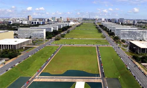 Mudanças no Executivo: ministros de Lula podem abdicar de cargos para participar das eleições de 2026