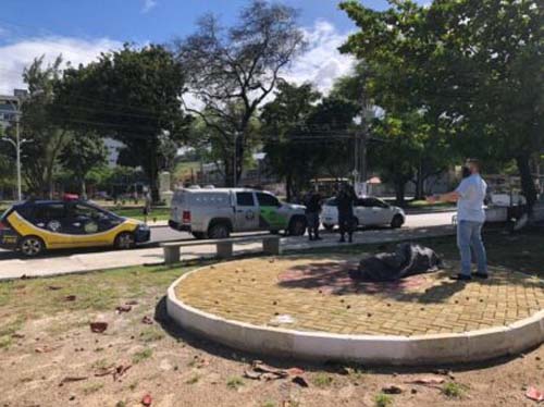 Semscs acompanha investigações sobre tentativa de furto de estátua de bronze na Praça Sinimbu