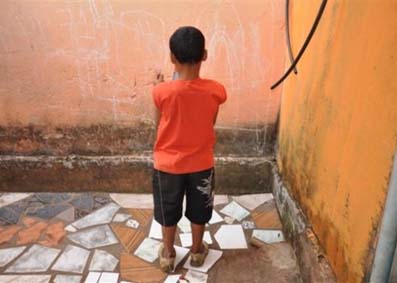 Criança é estuprada durante uma carona de volta para casa