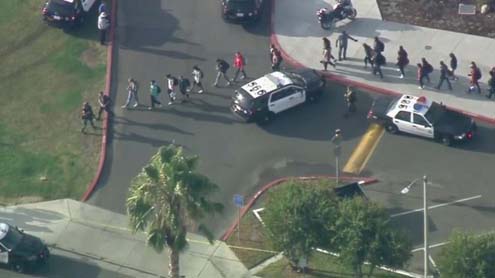 Atirador deixa mortos e feridos em escola na Califórnia