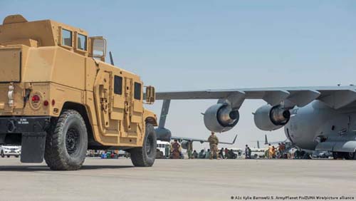 EUA mobilizam 18 aviões comerciais para realocar pessoas já retiradas do Afeganistão