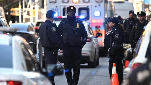 EUA: Novo tiroteio deixa cinco mortos, incluindo uma criança de 8 anos, no Texas