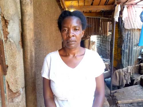 Os fiéis que se endividam para pagar 'dízimo milagroso'