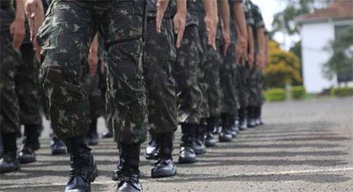 Exército aponta “fisiologia feminina” para restringir acesso de mulheres à Força