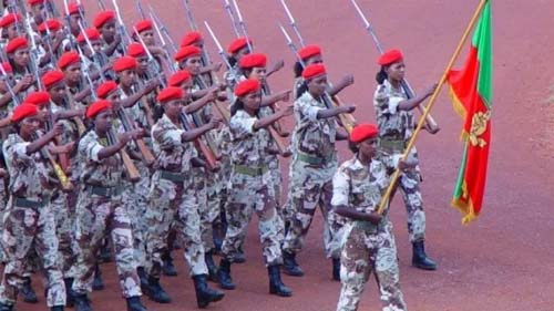 Eritreia persegue familiares de cidadãos que não cumprem o serviço militar, diz ONG