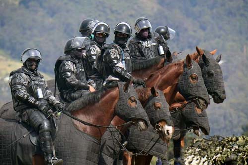 Governo e indígenas começam diálogo para conter violenta crise no Equador