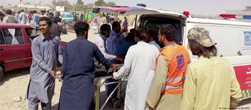 Ataque a bomba mata mais de 50 pessoas no Paquistão