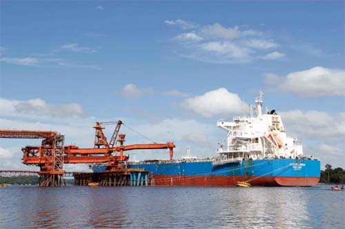 Brasil apresenta queda nas vendas externas em janeiro, mas registra aumento no saldo comercial de 85,8%