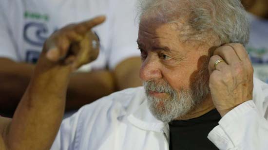 Pedido de prisão domiciliar de Lula gera crise na defesa do petista