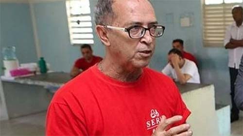 Condenado a 76 anos por estuprar filhas, ex-promotor deixa presídio e cumprirá pena em casa