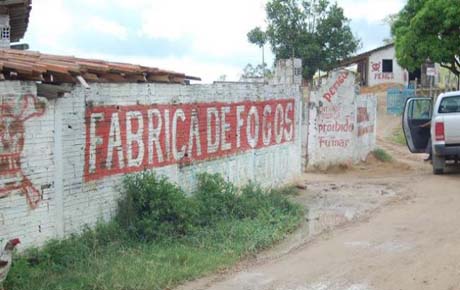 MPT flagra situação degradante em fábricas de fogos em Ibateguara