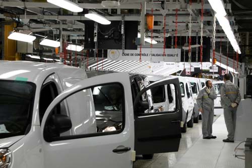 Renault suspende atividades de produção na América Latina