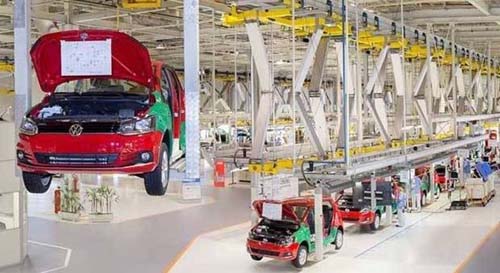 Volkswagen vai parar duas fábricas por dez dias por falta de insumo