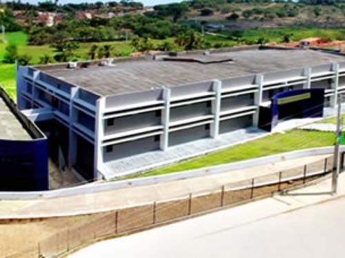 FRM abre inscrições para graduação e especialização em diversos cursos em Penedo