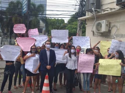 Familiares de presidiários voltam a protestar e pedem visitas nos presídios