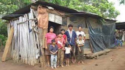 Brasil volta a ter 14 milhões de famílias na miséria, e economistas afirmam: a situação vai piorar