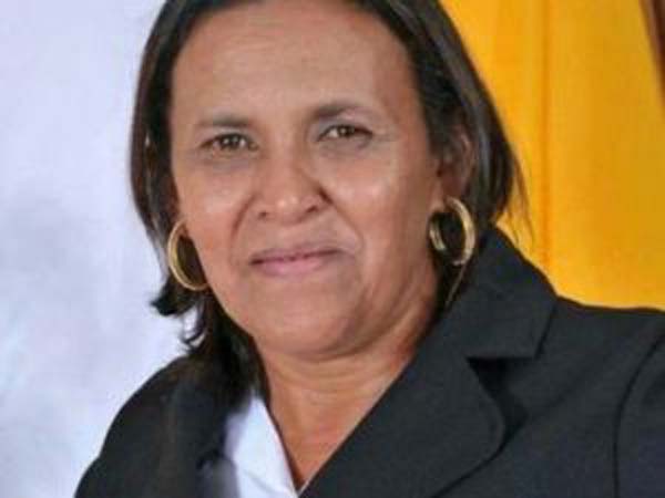 Professora morre em acidente automobilístico na AL-415 em Água Branca