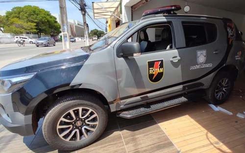 Dois suspeitos de tráfico morrem em troca de tiros com policiais na parte alta de Maceió