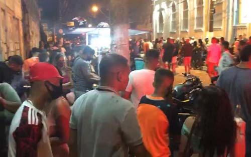 Polícia encerra festa clandestina com quase mil pessoas no Jaraguá